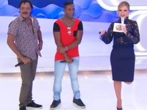 Washington 'lava roupa suja' e diz que não vai com a cara de Tony Salles