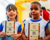 Prefeitura de Maceió distribui mais de 15 mil vales-livros durante a Bienal