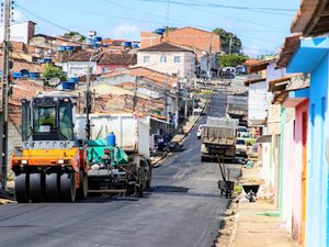 Arapiraca alcança 120 km de ruas pavimentadas e em execução