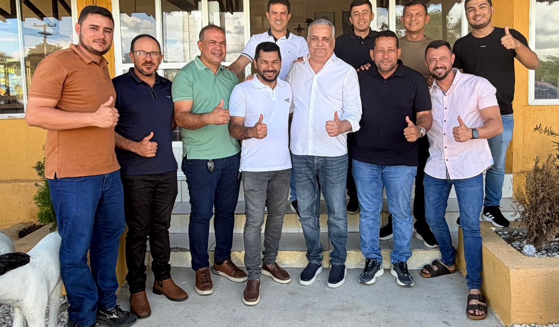 Alfredo Gaspar ganha força no Agreste com apoio de vereadores de Feira Grande