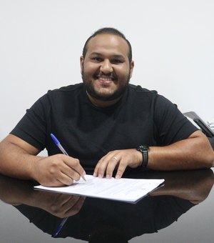 Prefeito assina ordem de serviço para construir CAF em Matriz de Camaragibe