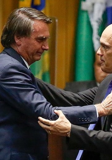 Moraes pode decidir hoje sobre suposta violação de medidas por Bolsonaro