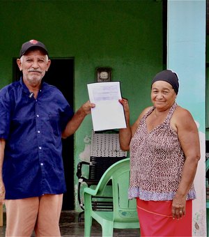 Agricultores fazem cadastramento e mudam de vida com água do Canal do Sertão