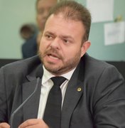 Deputado Léo Loureiro apoia greve dos jornalistas alagoanos