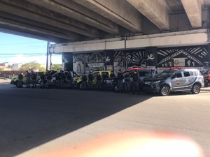 Polícia deflagra operação para combater irregularidades, na Barra de São Miguel