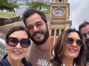 Fátima Bernardes comemora 8 anos de namoro com Túlio Gadêlha