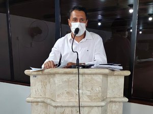 Secretário não justifica obras paralisadas em Palmeira dos Índios e é criticado por vereadores