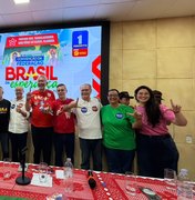 Teca Nelma participa de convenção e defende continuidade do governo Lula