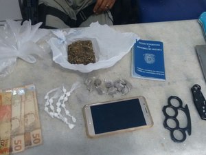 Durante patrulhamento, polícia flagra homem com cocaína e maconha 