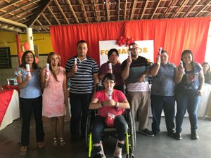 Em cerimonia de formatura, Pestalozzi entrega diplomas de conclusão do EJA