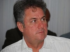 Associados da Cooperativa Pindorama tentam convencer Joaquim Beltrão a concorrer ao cargo de presidente da entidade