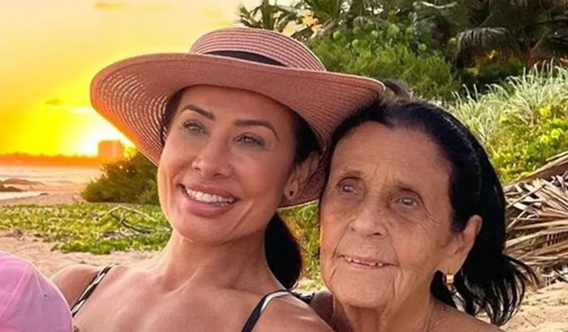 Scheila Carvalho desabafa sobre perdas da mãe em enchentes em MG