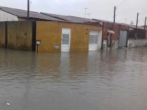 Moradores do Novo Jardim denunciam alagamento recorrente no inverno