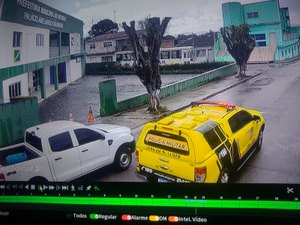 Câmeras de videomonitoramento flagram carro suspeito nas imediações da Prefeitura de Messias