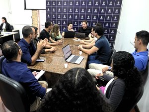 Novos servidores iniciam trabalho de atualização do Regimento Interno da Câmara de Maceió