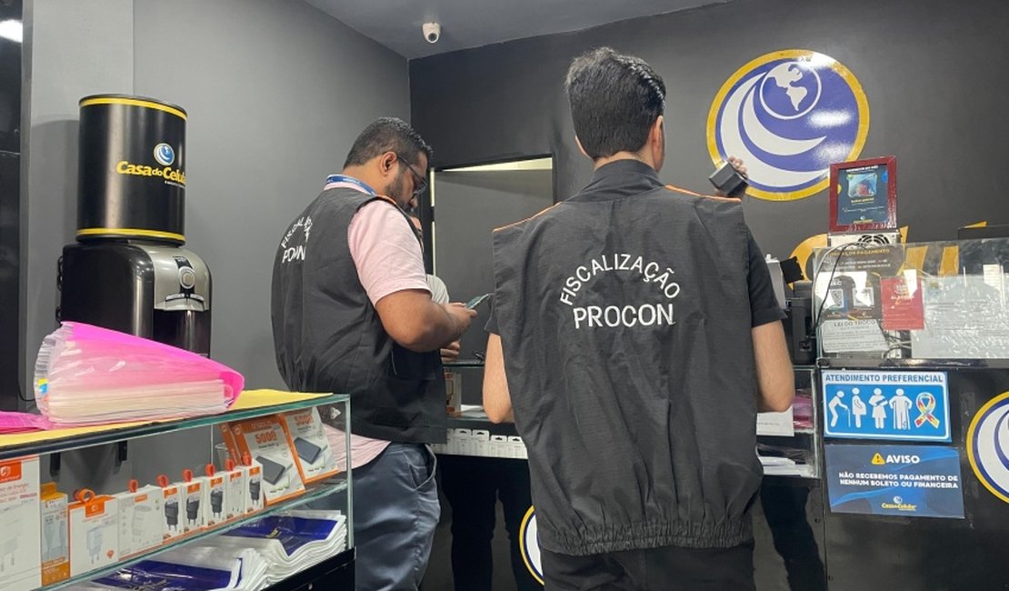 Após denúncias, Procon Maceió autua seis lojas de celulares por irregularidades