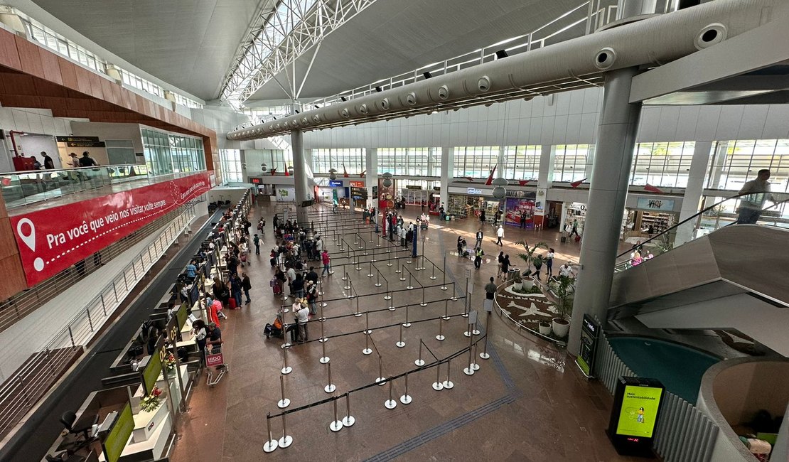 Assembleia geral decide pela suspensão da greve dos controladores de voo