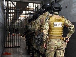 Operação Mute apreende celulares, drogas e armas artesanais em presídios de AL