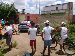 Homem é executado com disparo de arma de fogo na cabeça, em Lagoa da Canoa  