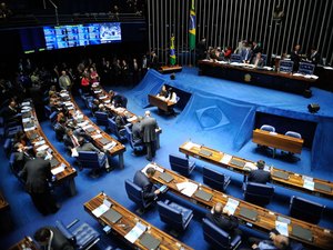Senado tem hoje primeira sessão em plenário após primeiro turno