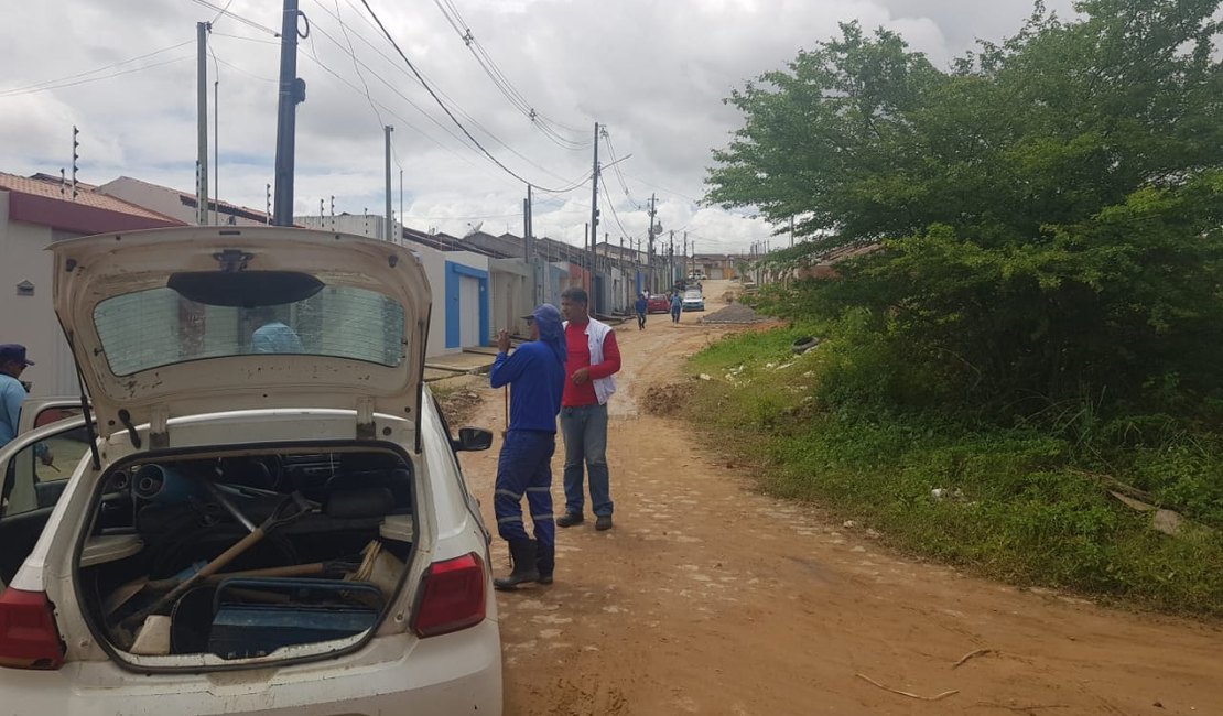 Empresas usam água clandestina na construção de casas e  prejudica abastecimento da população