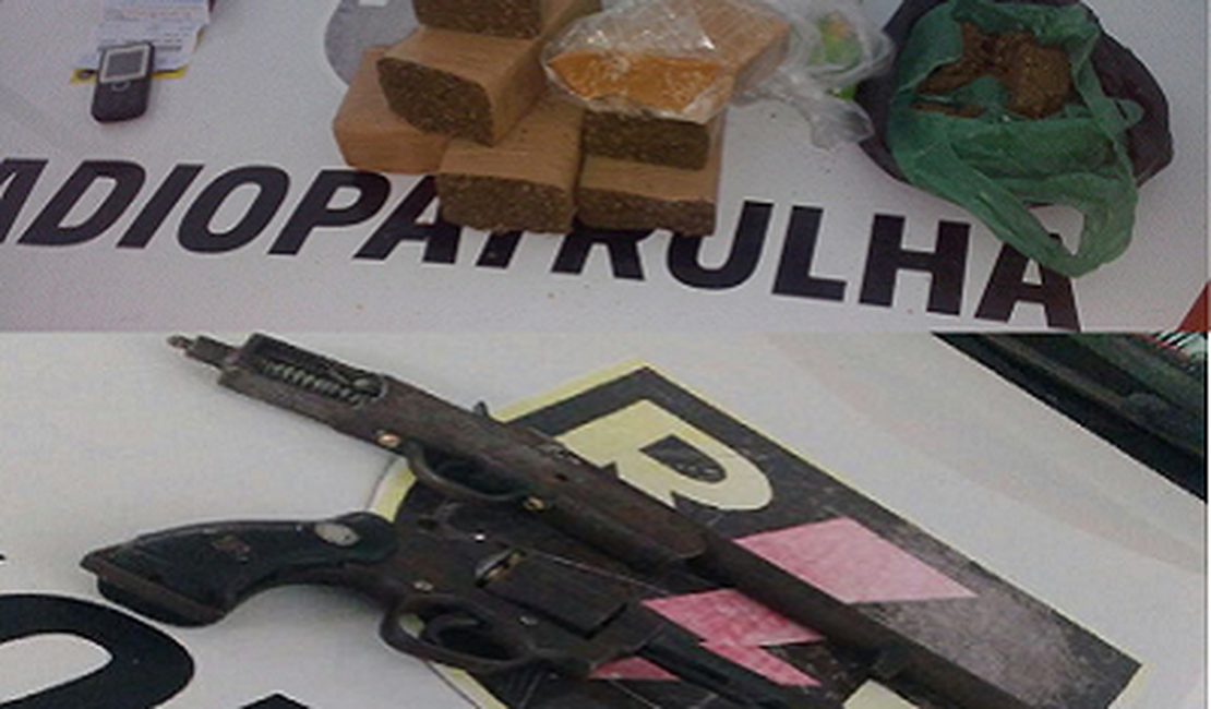 Radiopatrulha apreende três armas de fogo e drogas na parte alta de Maceió