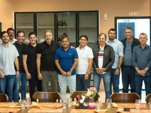 Arthur Lira visita Palmeira dos Índios e conversa sobre formação de frente de oposição