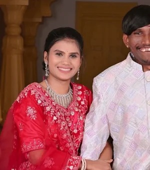 Acabou a esperança: homem considerado o mais bonito da Índia se casa