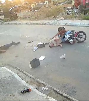 Duas motocicletas colidem de frente e deixam três feridos em Craíbas