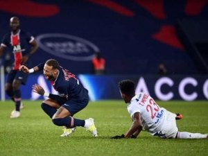 Neymar desfalcará PSG contra Barcelona após não se recuperar de lesão