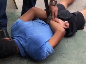 Homem é preso em flagrante durante tentativa de assalto em ponto de ônibus próximo a shopping