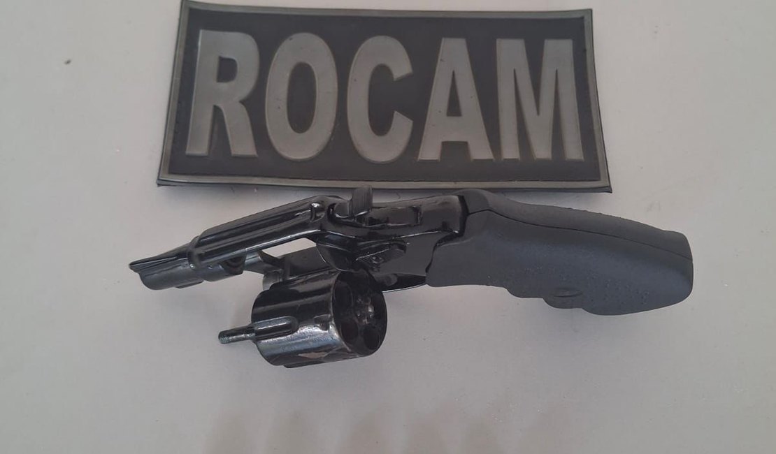 Jovem é preso após disparos de arma de fogo em área pública no Lago da Perucaba, em Arapiraca