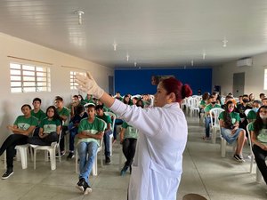 Ação educativa leva o Museu Itinerante para escolas de Palmeira