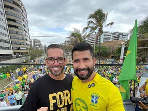 “Não desistam. Hoje a Direita está muito mais forte”, diz Leonardo Dias durante manifestação ‘Acorda Brasil’, em Maceió