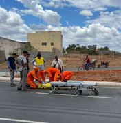 Mulher fica ferida após colisão entre carro e caminhão na AL-115, em Palmeira dos Índios