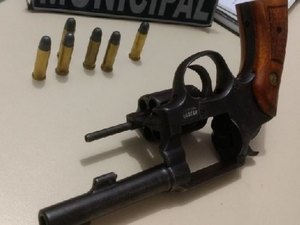 Jovem é preso portando arma de fogo no Agreste