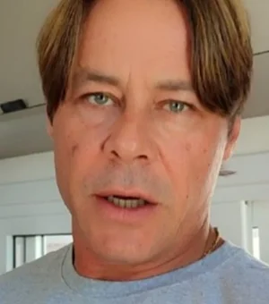 Theo Becker diz que já apanhou de Andressa Suita; entenda o motivo