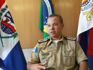 Comando da PM afirma que militares só vão às ruas após formação