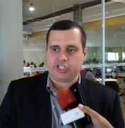 Renan Filho aposta em descentralização para sucesso na área social
