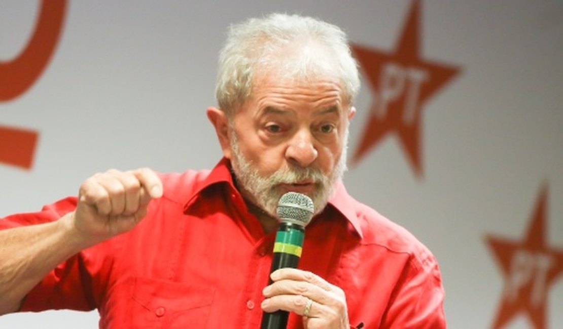 Lula pede que PGR investigue delegado sobre 'timing' de prisão 