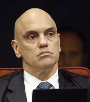 Moraes manda PF identificar pessoas que usaram o X após bloqueio no Brasil