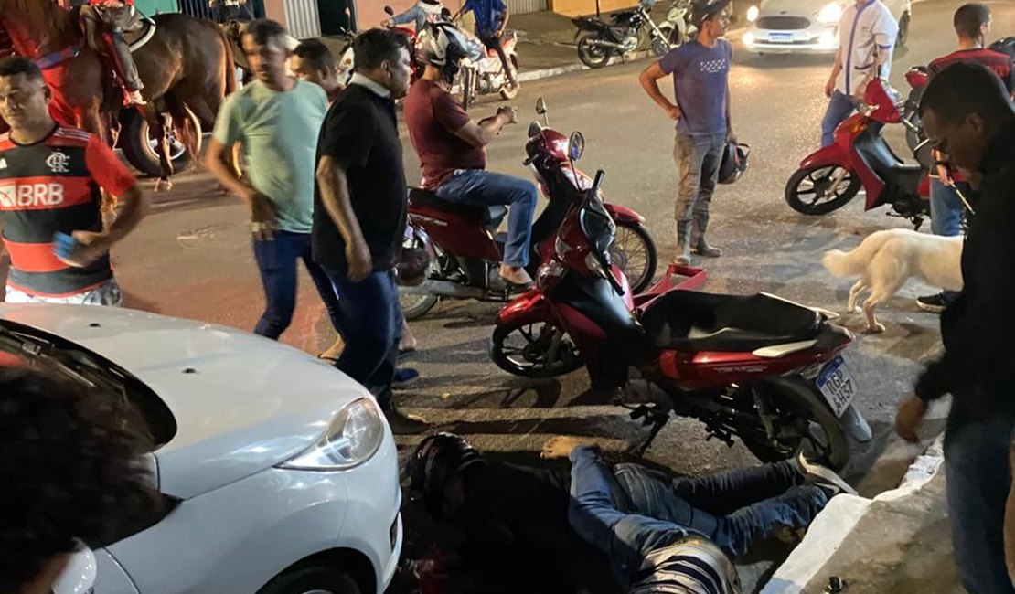 Homem é morto e outro fica ferido em confronto com a polícia na Avenida Miguel Correia de Amorim em Arapiraca