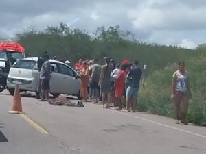 Colisão entre carro e moto deixa um morto e um ferido em Olho d’Água do Casado, AL