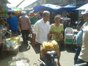 Prefeitura monta operação para ordenar região do Mercado