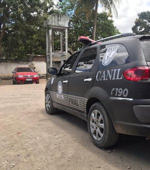 Casal é preso por dirigir com sinais de embriaguez e desacato à polícia em Arapiraca