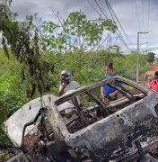 Após barulho de tiros, moradores encontram carro carbonizado em estrada vicinal de Arapiraca