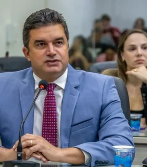 Rui Palmeira deve ser acionado no Conselho de Ética após murro na mesa durante sessão