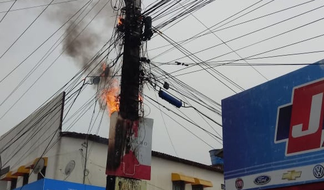 Mercadinho no bairro Planalto, em Arapiraca, é atingido por incêndio