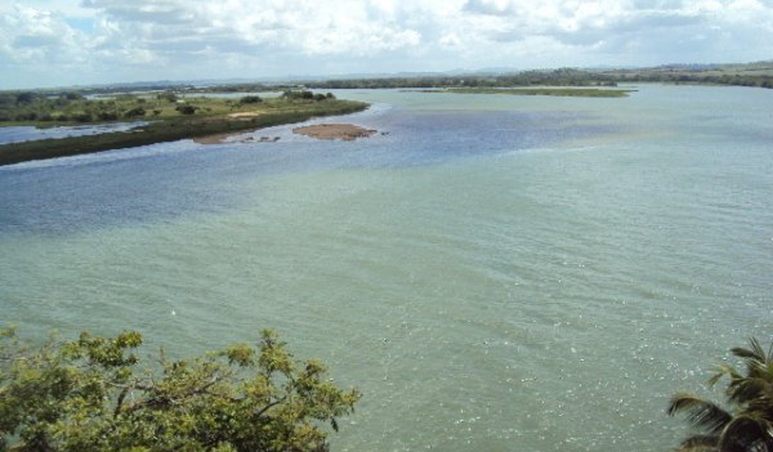 Bolsonaro terá de concluir transposição e definir gestão da água do São Francisco