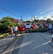 Protesto bloqueia rodovia AL 105 em São Luís do Quitunde